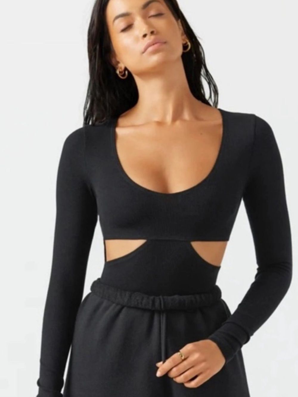 Joah Brown Fitted Ribbed Cutout Long Sleeve Tee in black M/L
